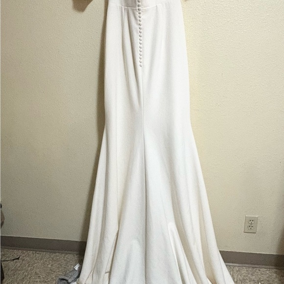 Vagabond Off White Medusa Wedding Dress - Picture 8 of 13